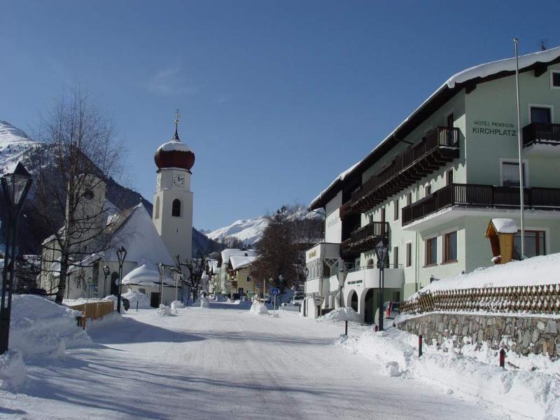 Hotel Pension Kirchplatz Sankt Anton am Arlberg Dış mekan fotoğraf